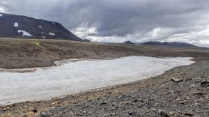 Islande à vélo 2014, glace en bord de piste 550