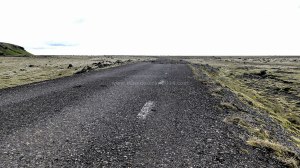 Islande à vélo 2014, route coupée par la route 1