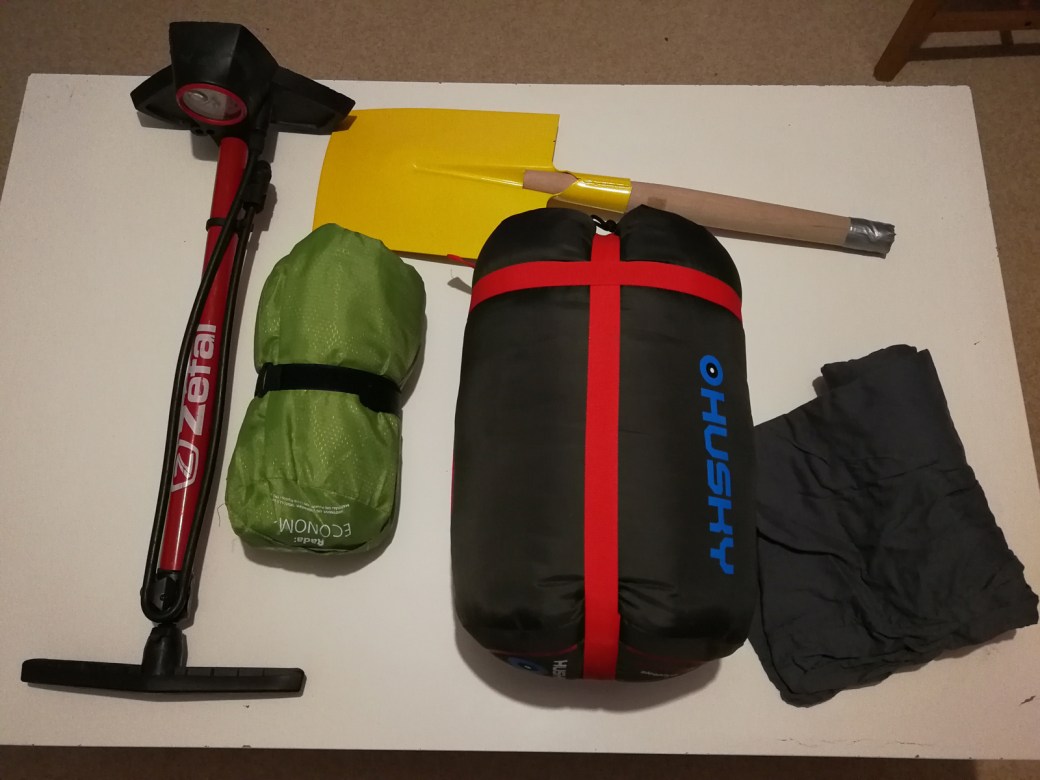 islande-a-velo-materiel-couchage