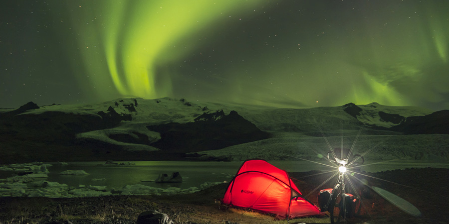 islande-a-velo-aurores-boreales