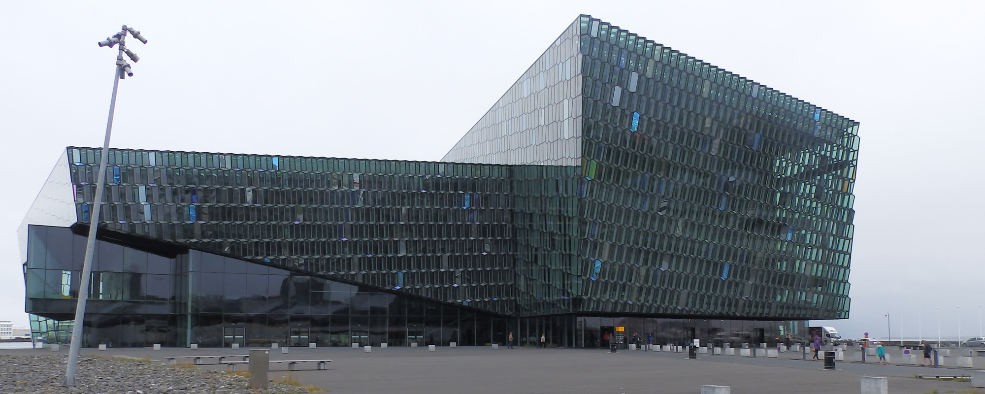 Vue du Harpa de Reykjavik, Islande à vélo