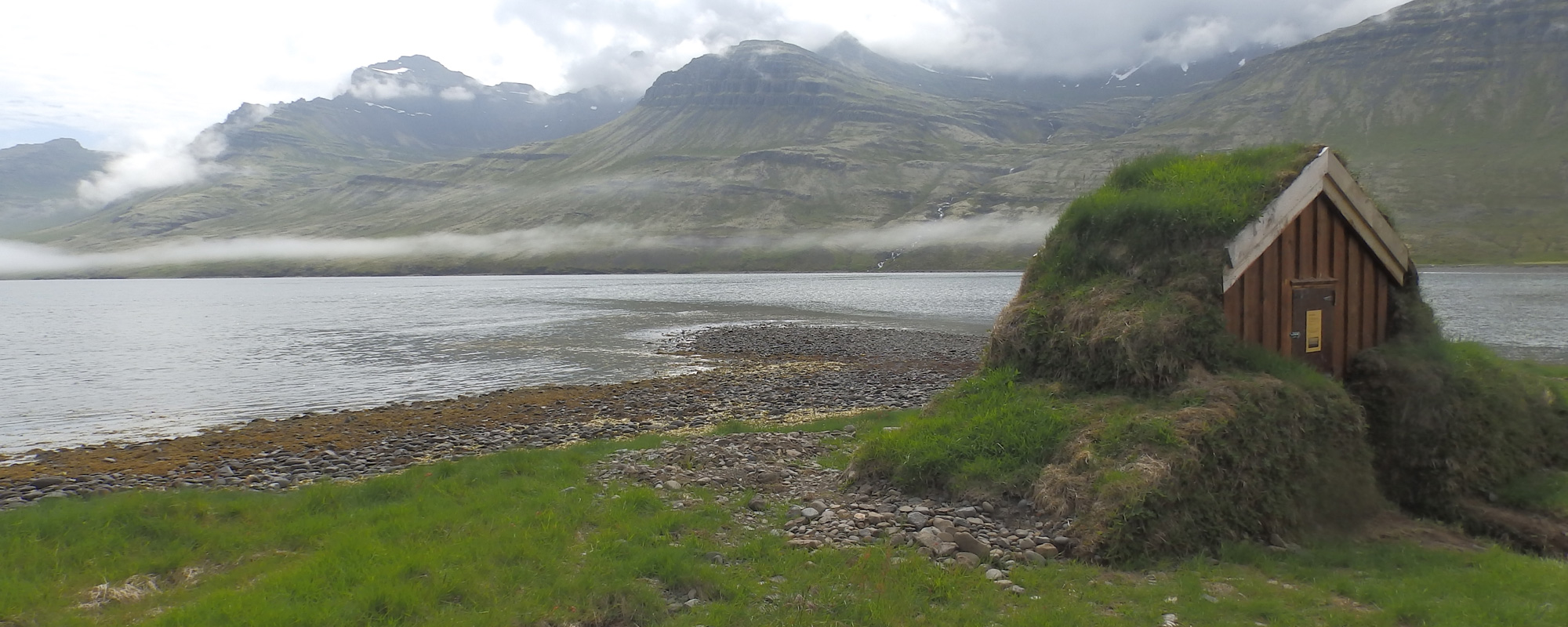 En Islande à vélo en 2014, au fond d'un d'un fjord de l'Est